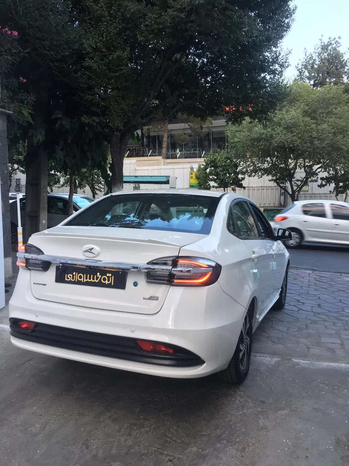 کی ام سی ایگل مدل ۱۴۰۴|خودرو سواری و وانت|تهران, قیطریه|دیوار