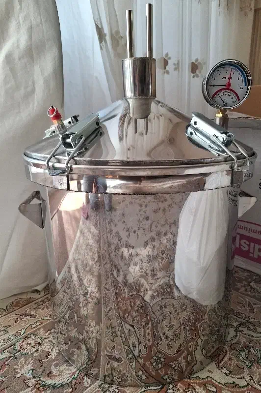 دیگ استیل تقطیر گلابگیری عرقگیری|ظروف پخت‌وپز|فلاورجان, |دیوار