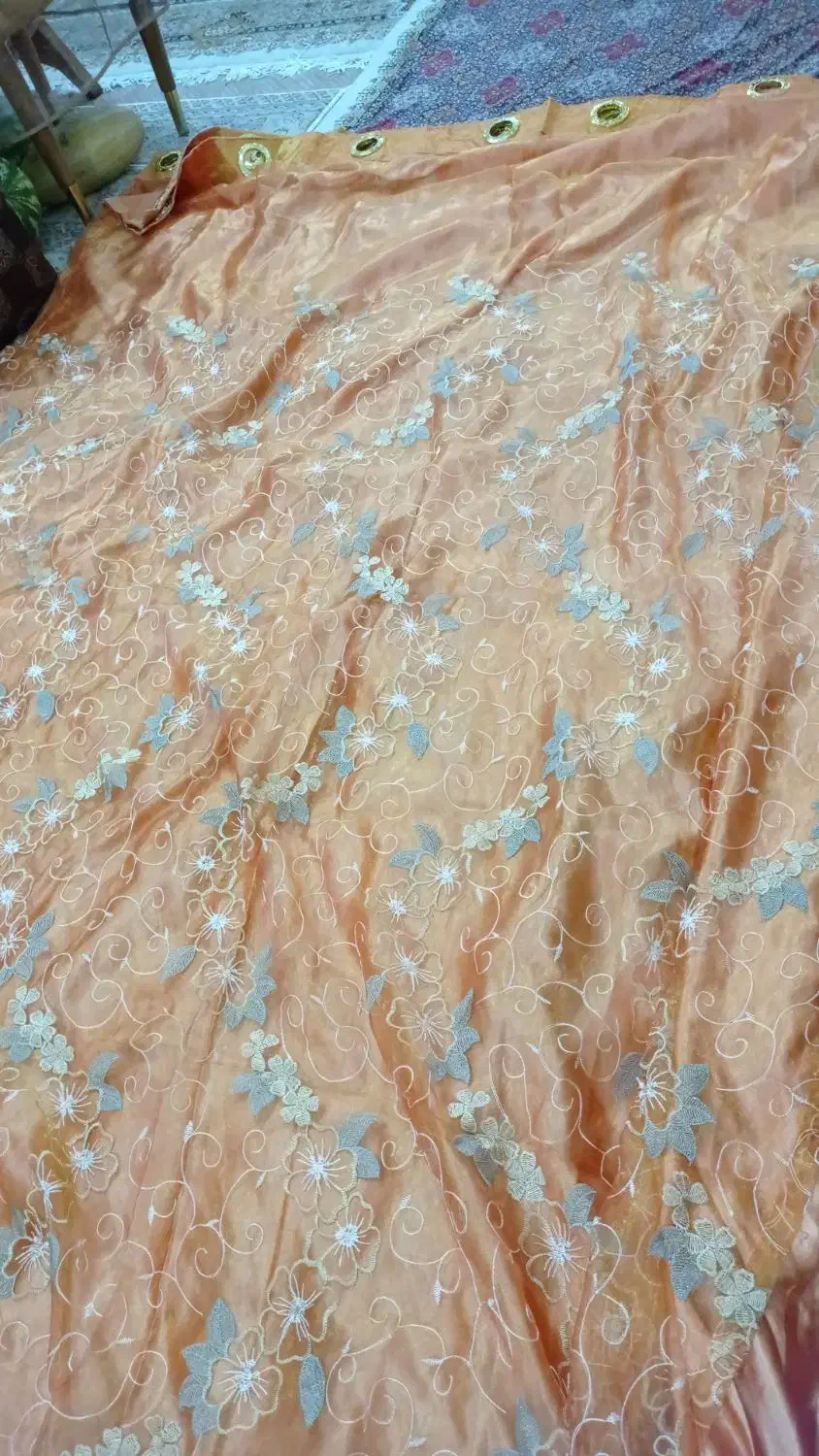 نارنجی گل دار|پرده، رانر، رومیزی|اهواز, کیان اباد|دیوار