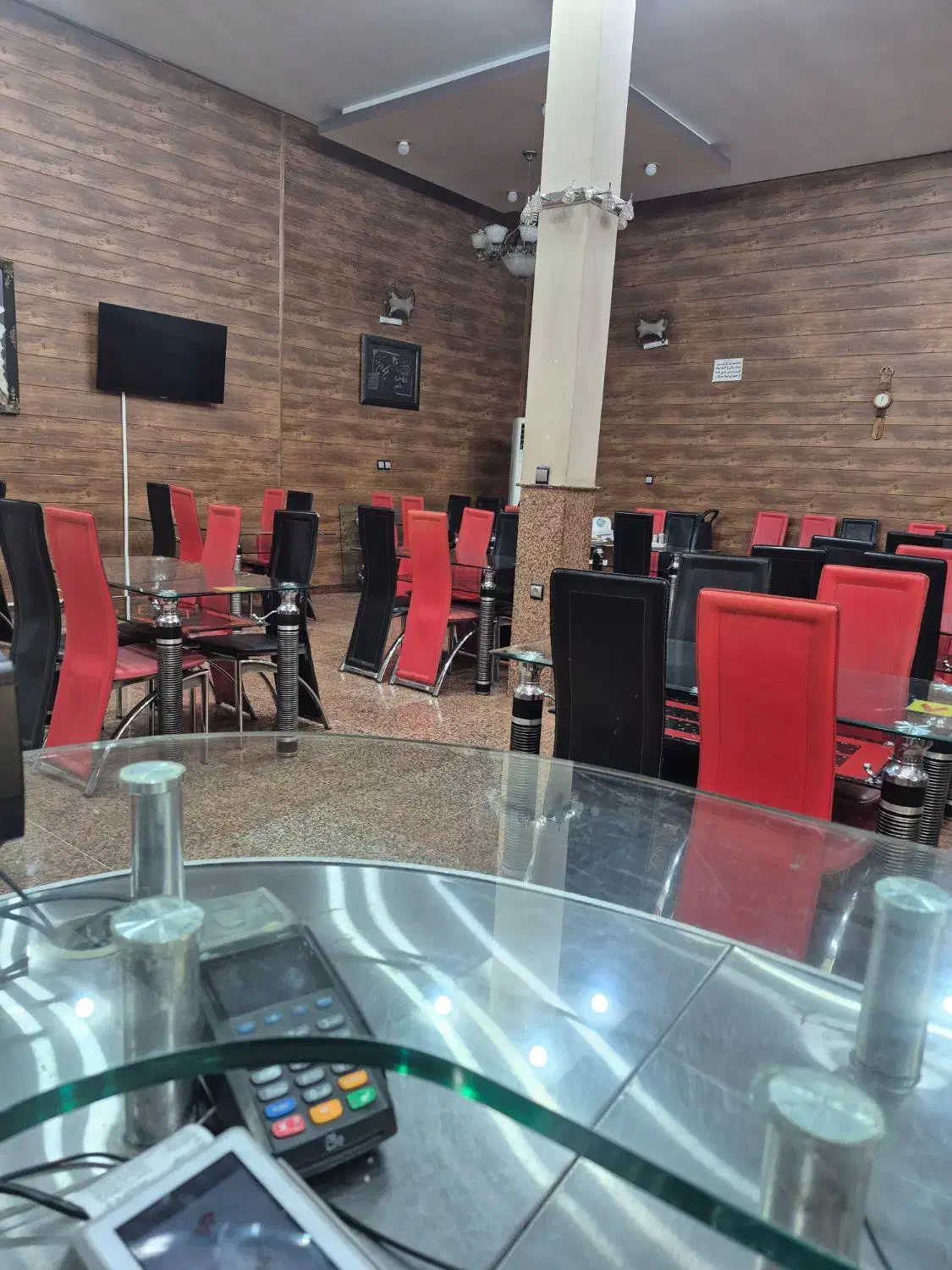 ظرفشوروسالن دار|استخدام خدمات فروشگاه و رستوران|کرمان, |دیوار