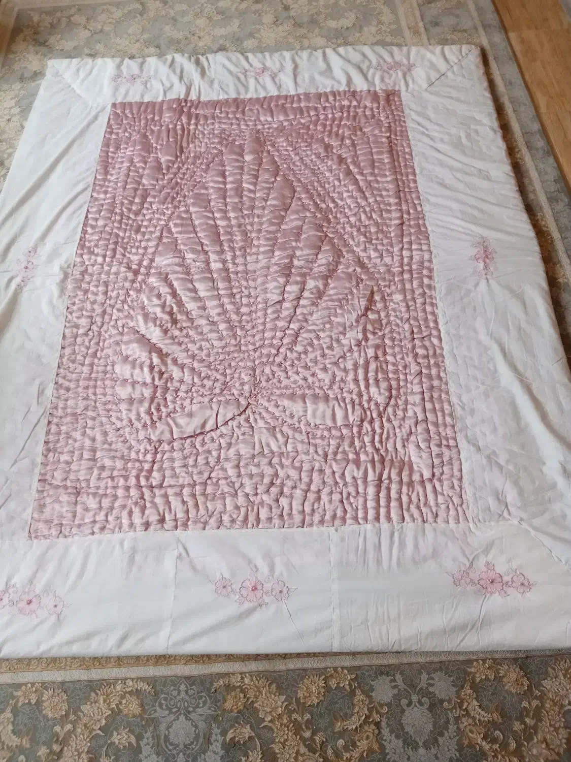 لحاف نو|رختخواب، بالش، پتو|ری, شهرک نظامی|دیوار