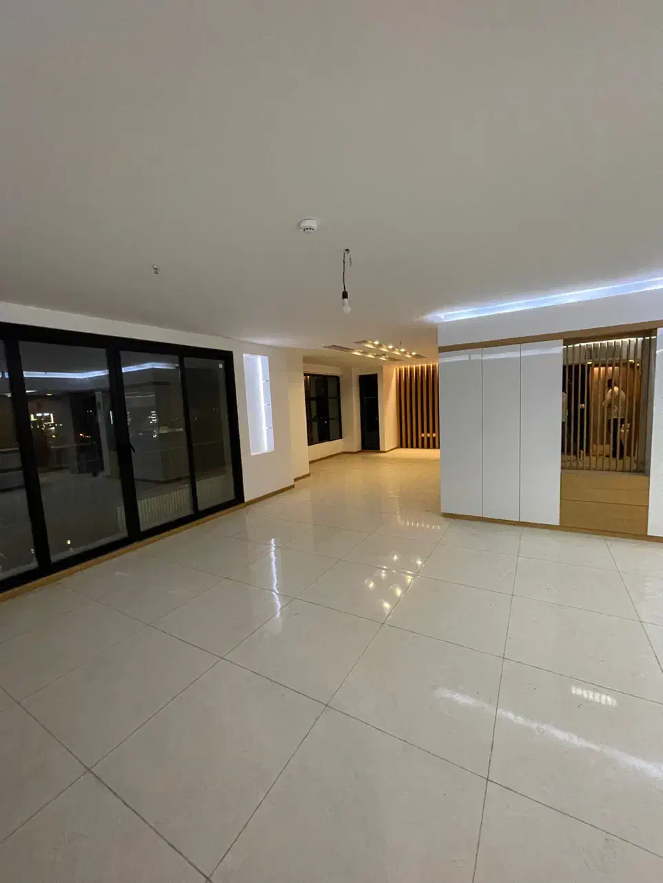 اپارتمان 125متری ابتدای خیابان رباط سوم جنوبی|فروش آپارتمان|اصفهان, ملکشهر|دیوار