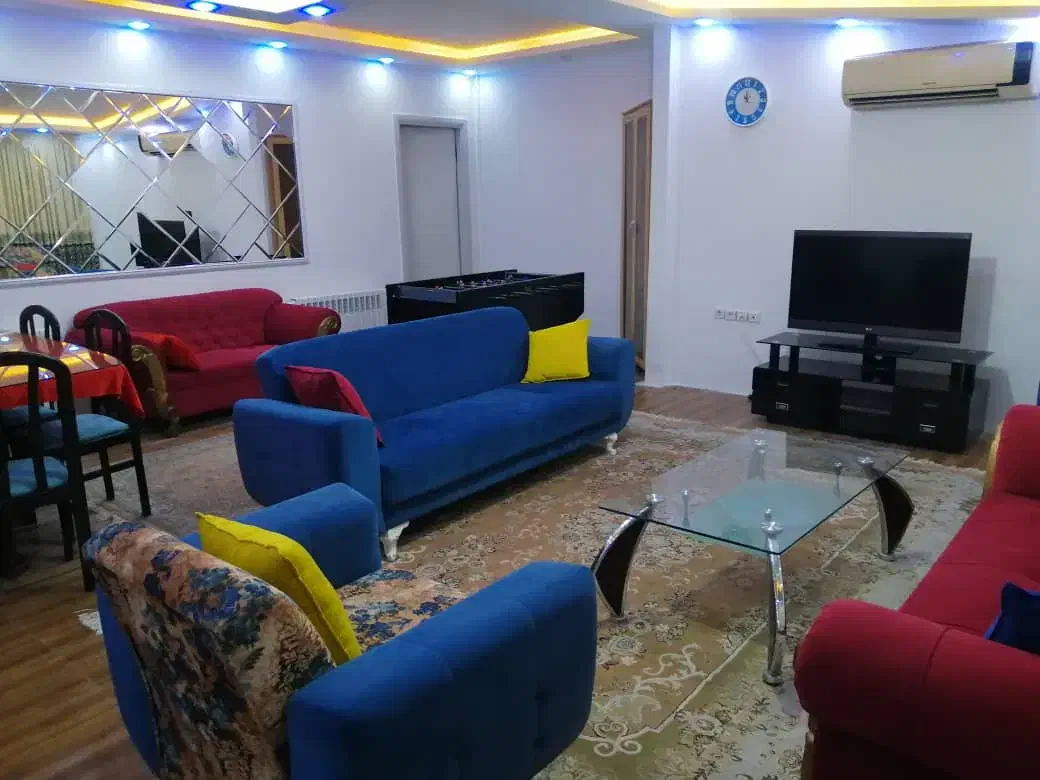 ویلا لوکس کنار تالاب|اجارهٔ کوتاه‌مدت ویلا و باغ|بندر انزلی, امامزاده|دیوار