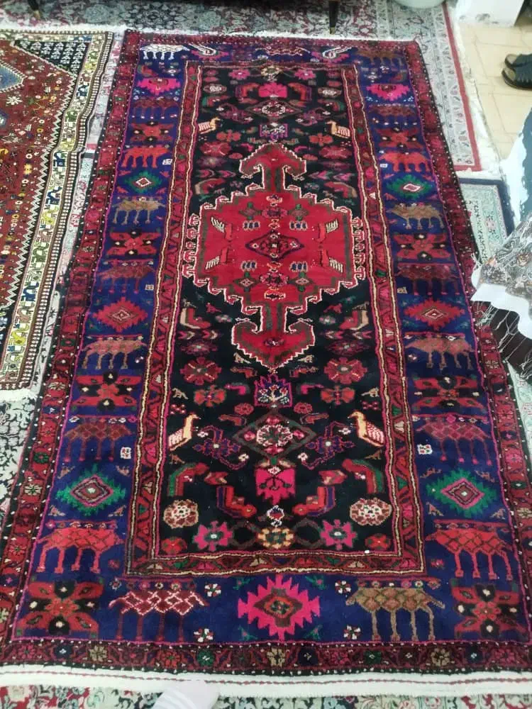 تعدادی فرش دستباف در ابعاد 4متری و 5متری|فرش|رشت, پل تالشان|دیوار