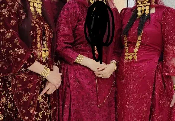 سوزن و گلوبند کتیبه ای|جواهرات|یاسوج, |دیوار