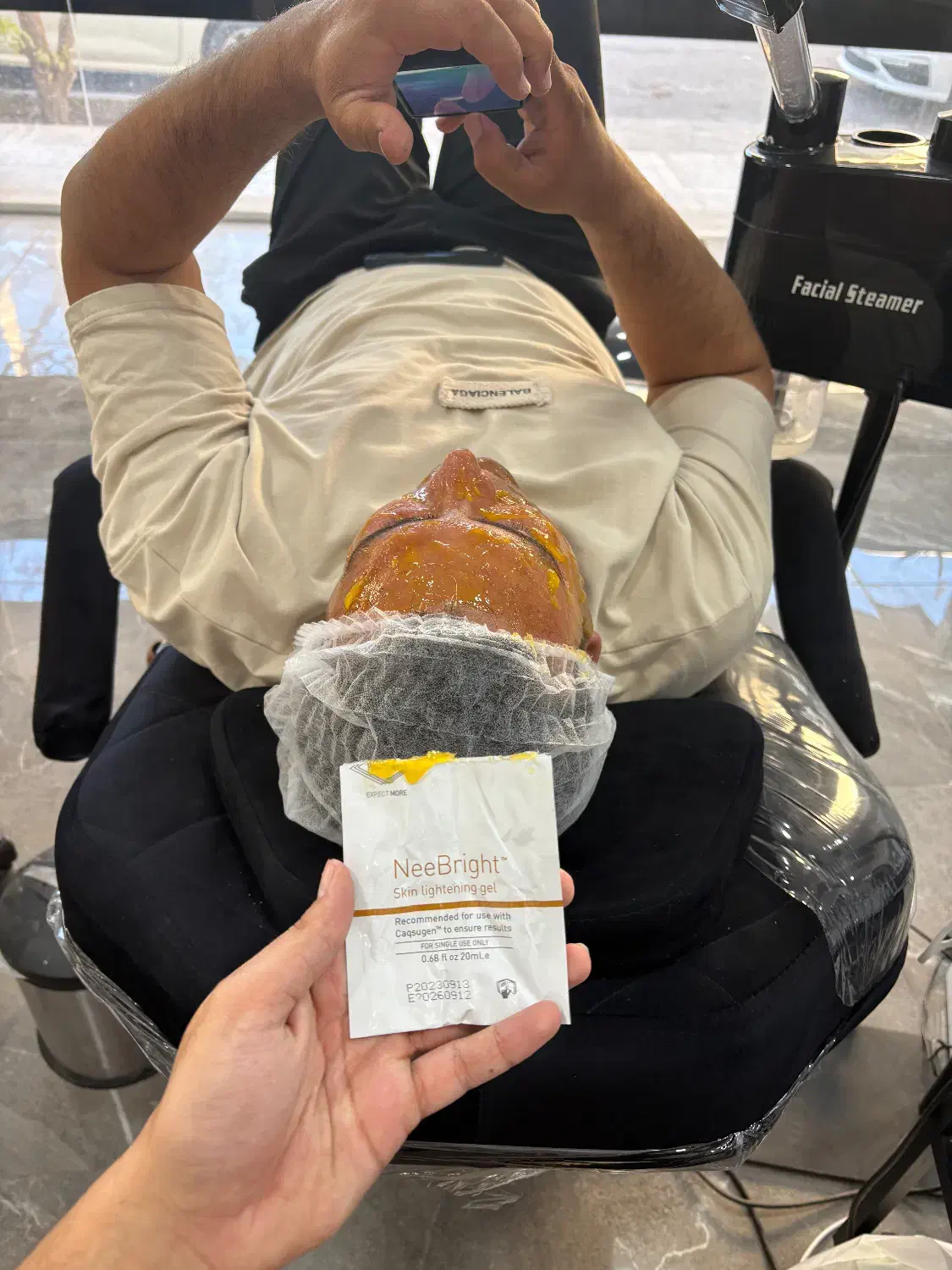 پاکسازی تخصصی پوست اقایان|خدمات آرایشگری و زیبایی|سیرجان, |دیوار