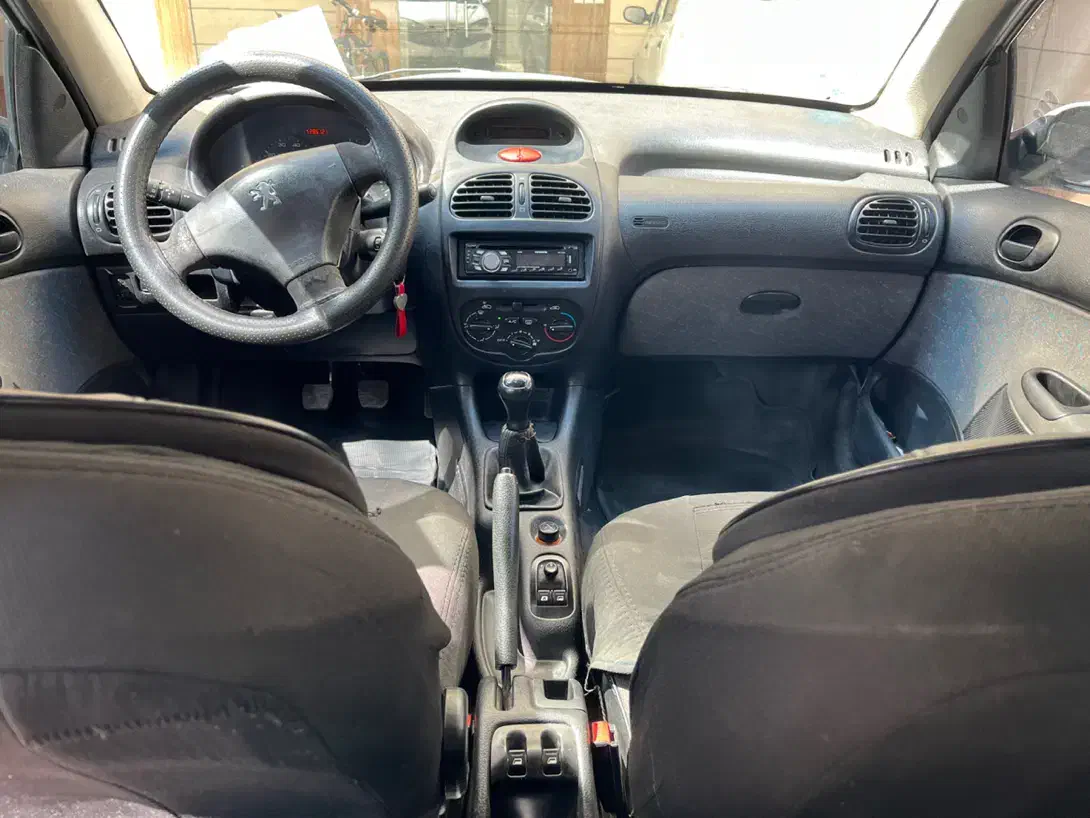 پژو ۲۰۶|خودرو سواری و وانت|شهرکرد, |دیوار