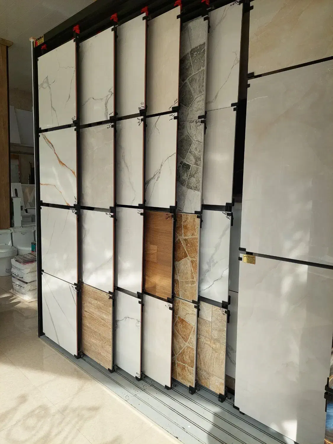 کاشی و سرامیک اقساطی با چک صیادی|مصالح و تجهیزات ساختمان|اهر, |دیوار