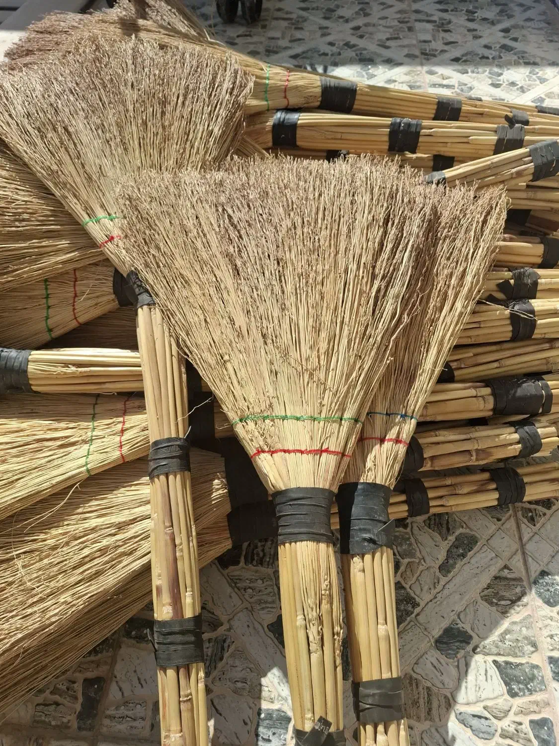 جارو|لوازم نظافت|کازرون, |دیوار