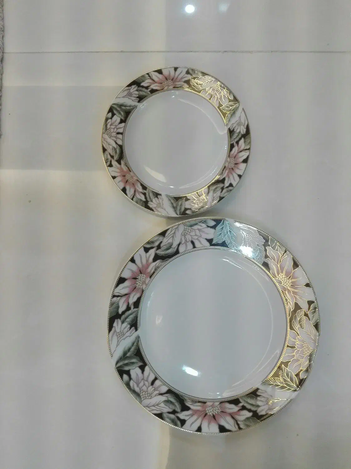 ب60عدد پلو خوری و60عددمیوه خوری.چینی مقصود درجه یک|ظروف سرو و پذیرایی|همدان, |دیوار