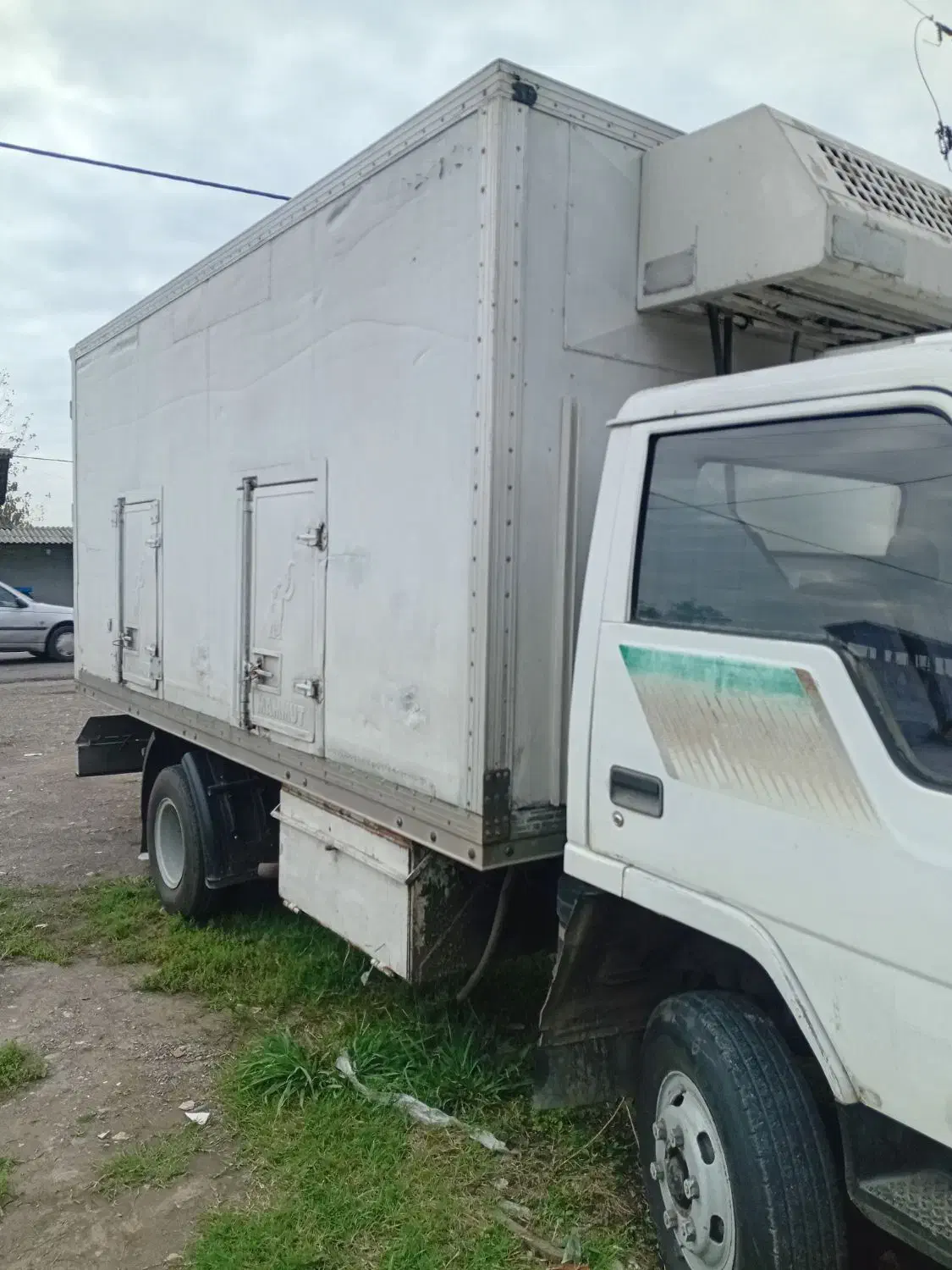 یک عدد هیوندا مدل ۸۲ بیرنگ تمام فابریک|خودرو سنگین|رشت, فرزانه|دیوار