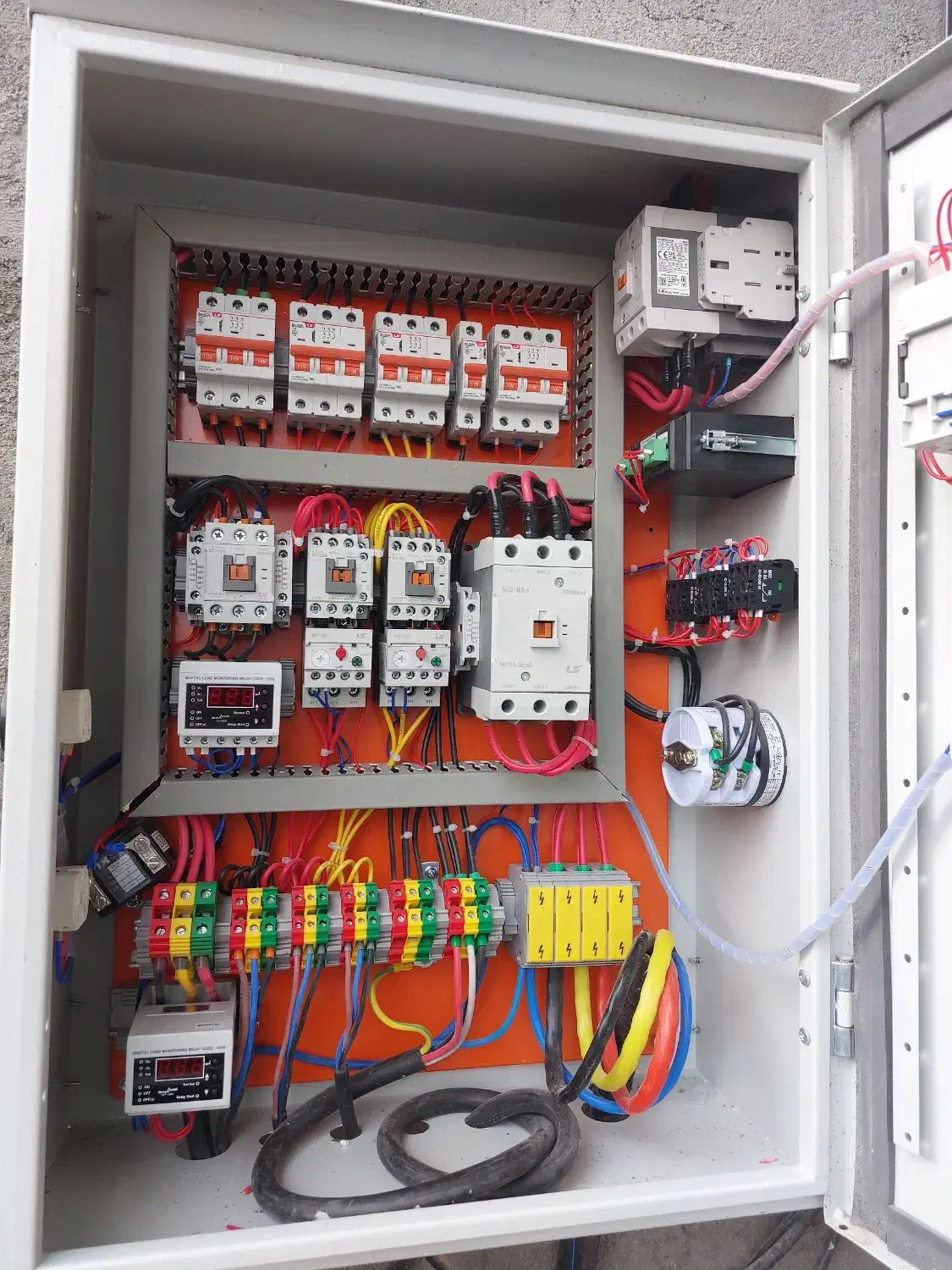 تابلو برق صنعتی|خدمات پیشه و مهارت|مبارکه, |دیوار