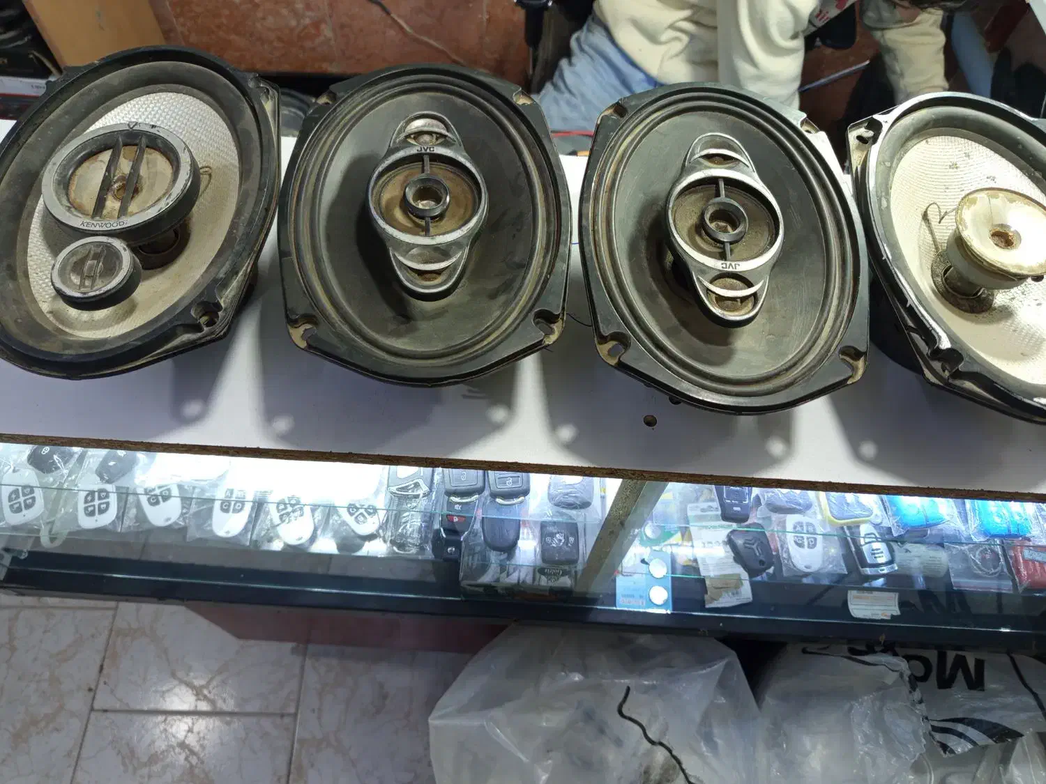 باند کنوود و جی وی سی|صوتی و تصویری|آشخانه, |دیوار