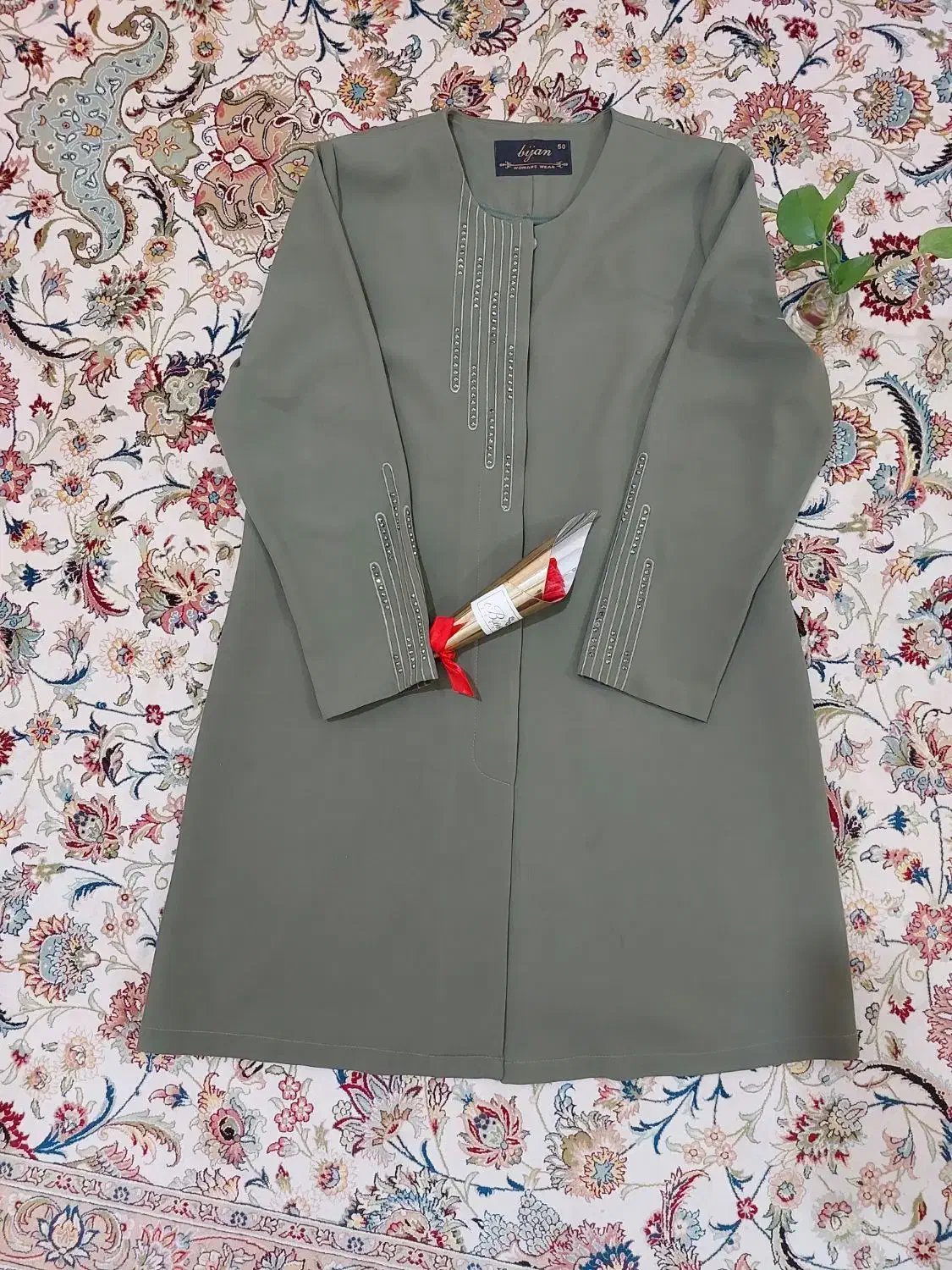 حراج لباس لطفا ورق بزنید|لباس|قم, باغ شازده|دیوار