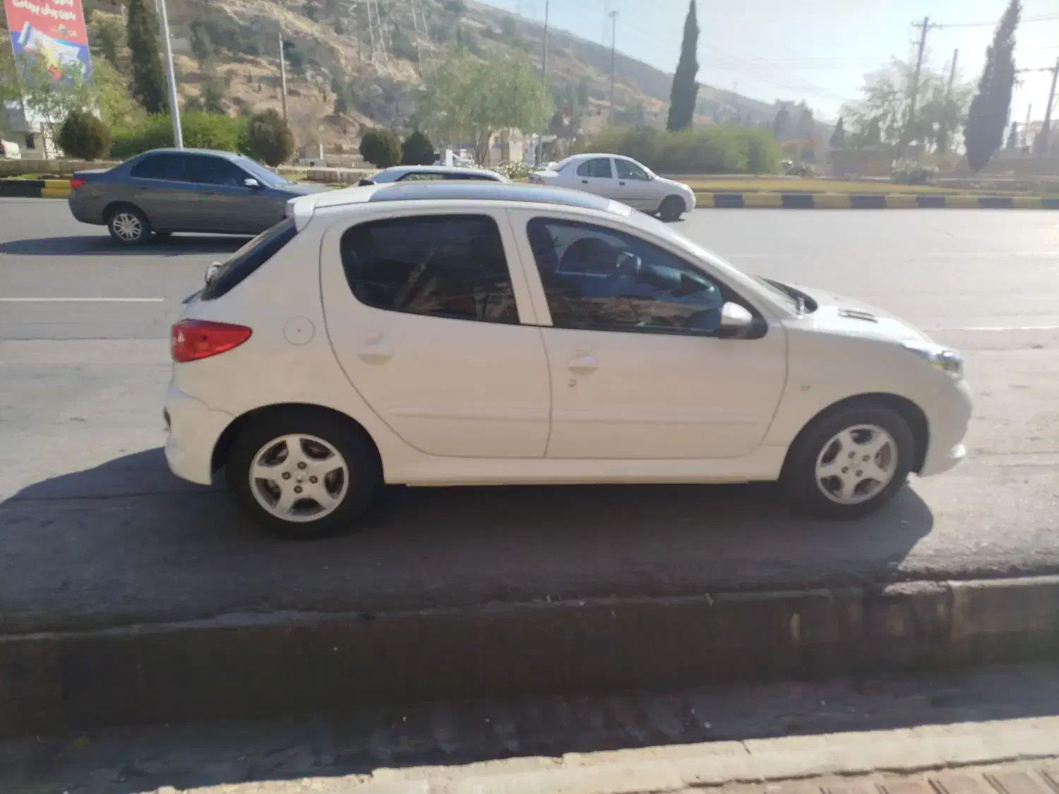 207 پانا 1402|خودرو سواری و وانت|زرقان, |دیوار