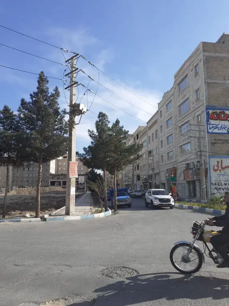 ۳۵ متر نقلی ، ۲۵ متر پشت بام در اختیار|فروش آپارتمان|شاهدشهر, |دیوار