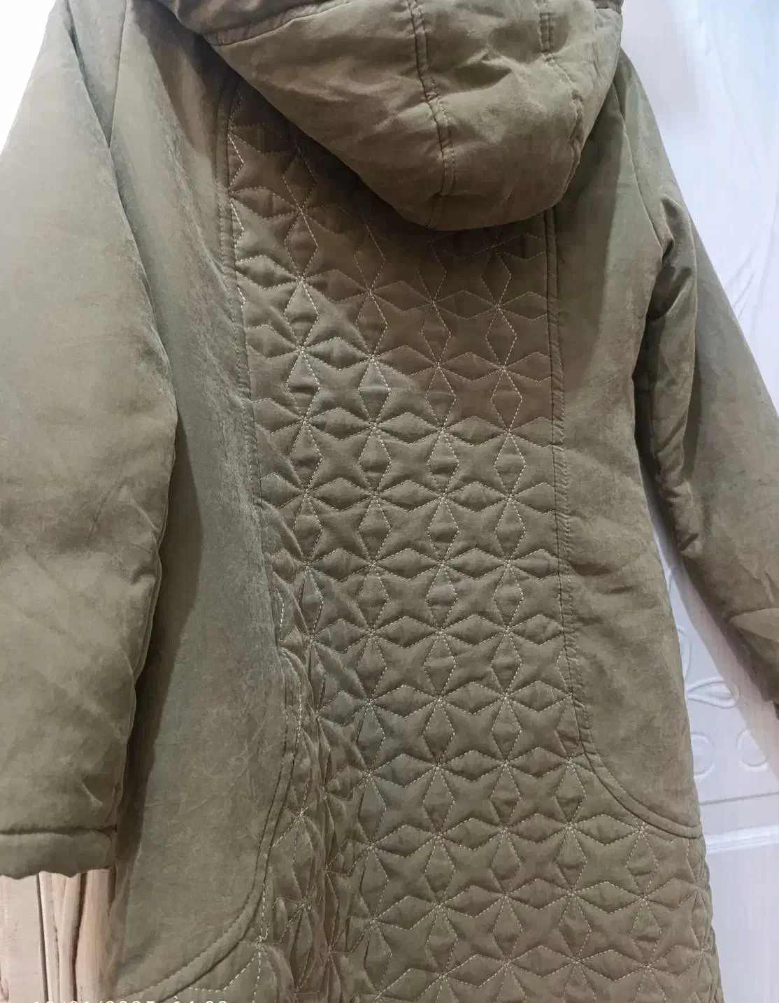 کاپشن|لباس|شیروان (خراسان), |دیوار