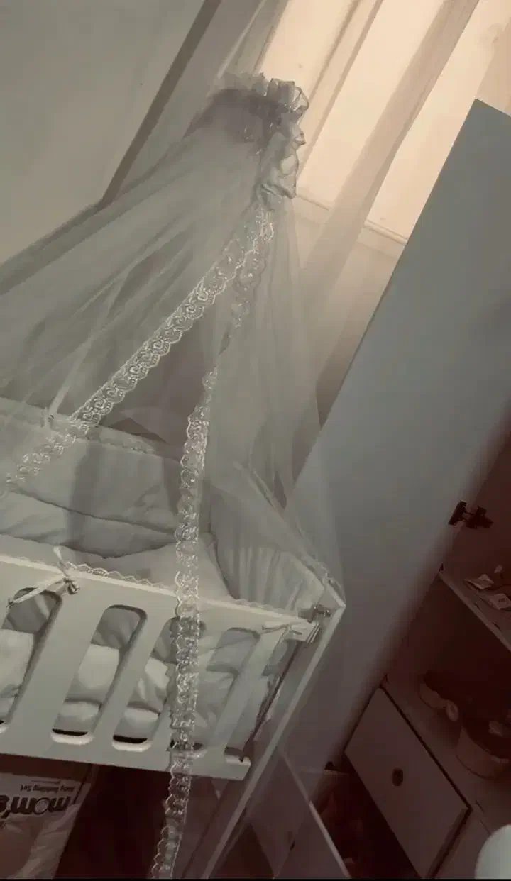 تخت|تخت و صندلی بچه|کرج, دهقان ویلا|دیوار