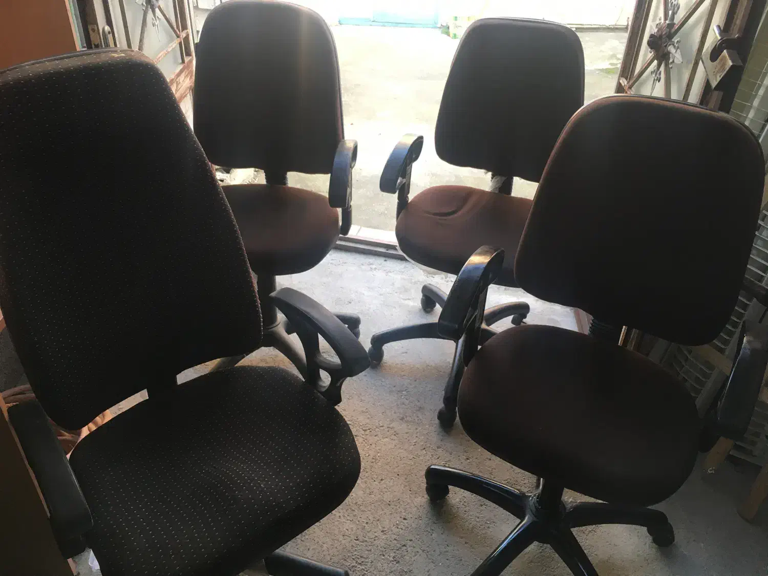 تعداد صندلی چرخ دار سالم|مبلمان اداری|رامسر, |دیوار