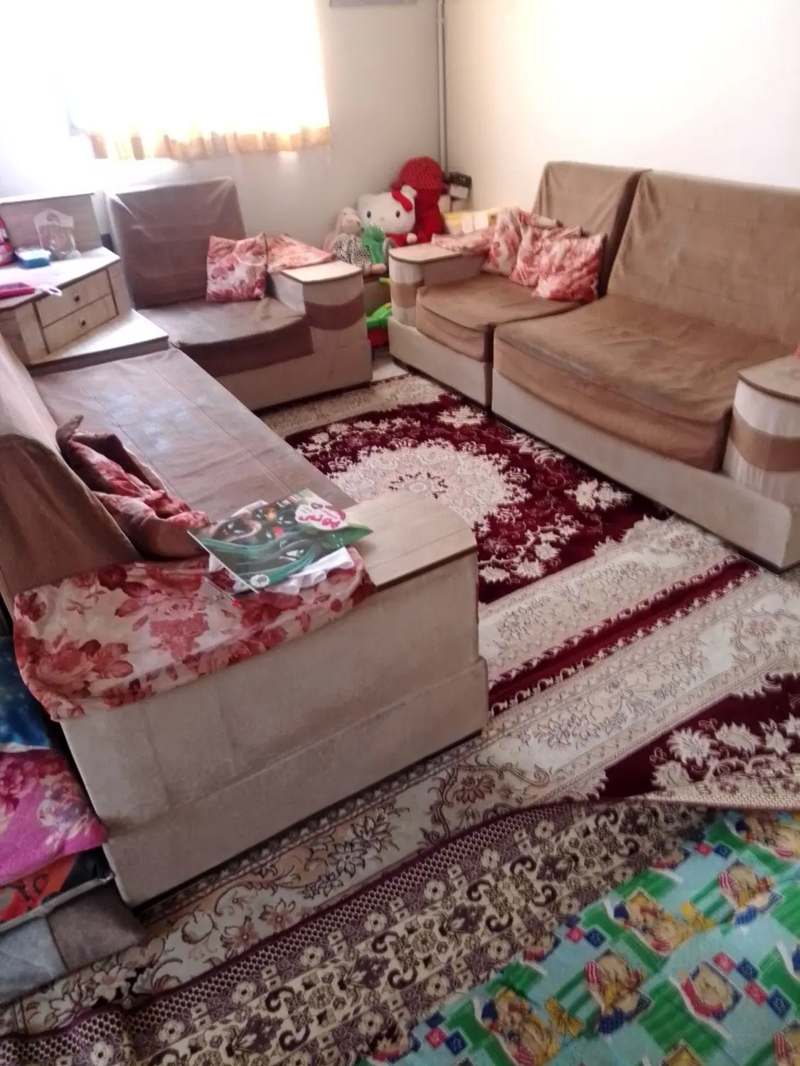 مبل ۷ نفره به همراه میز نهار خوری ۶ نفره|مبلمان خانگی و میز عسلی|تهران, امام زاده حسن|دیوار