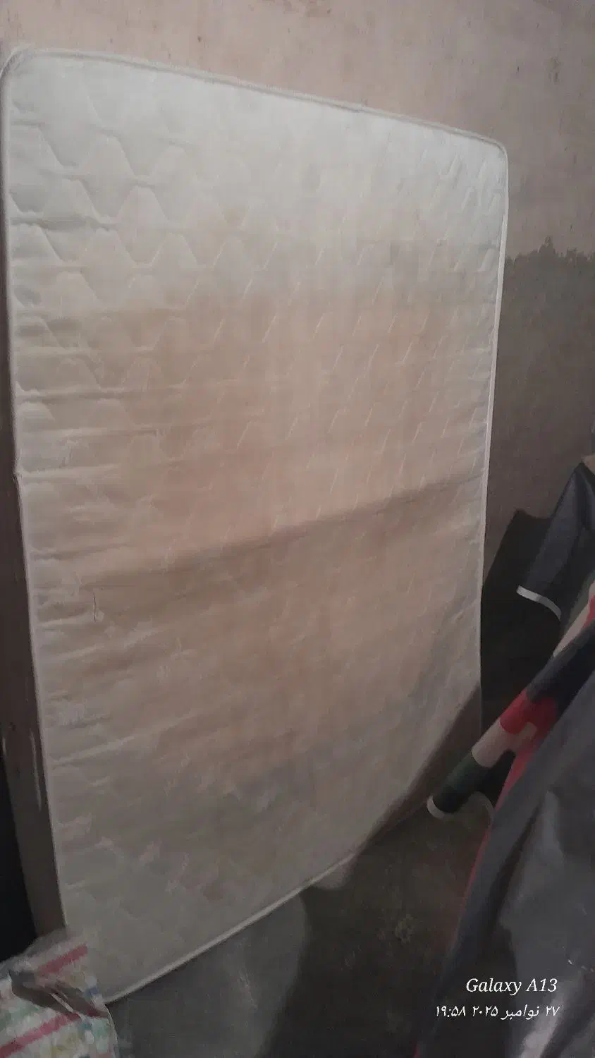 تشک|تشک تختخواب|بروجرد, |دیوار