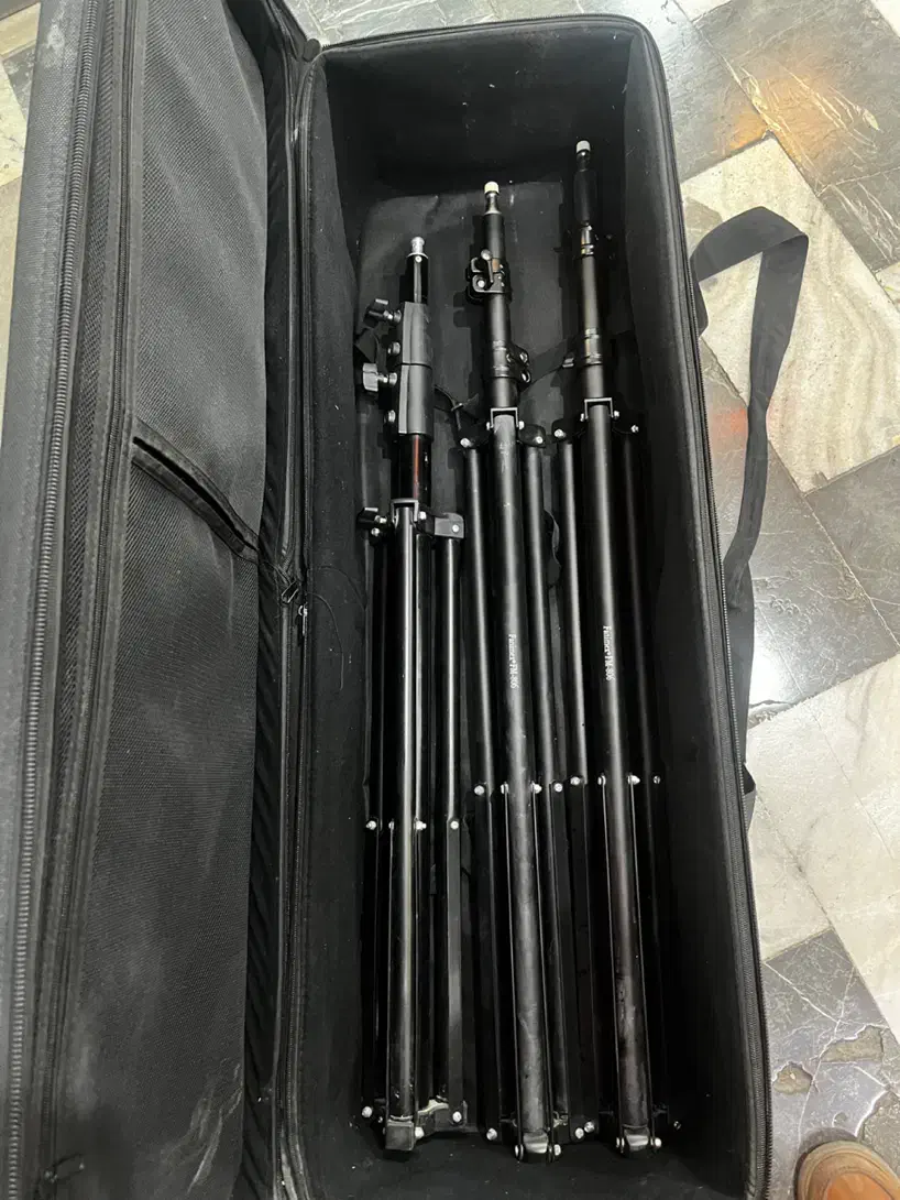 فلاش استودیویی|دوربین عکاسی و فیلم‌برداری|کرج, گلشهر|دیوار