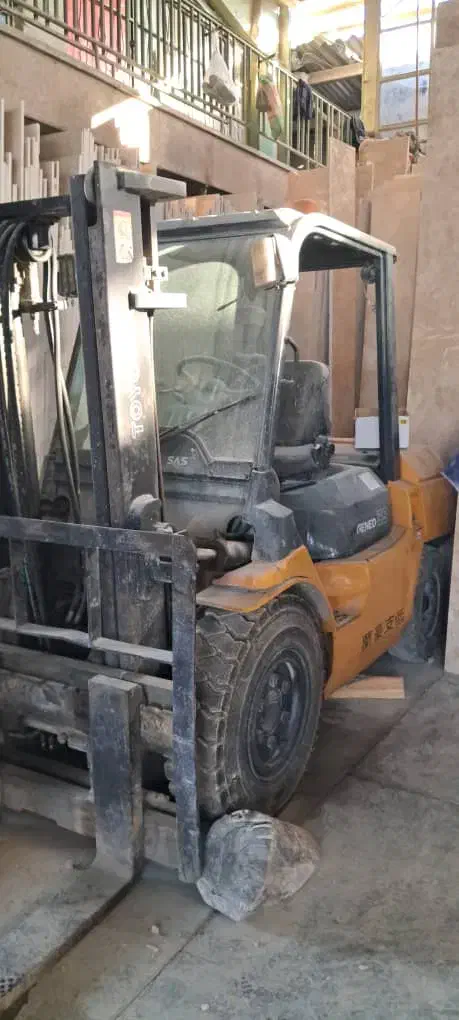 لیفتراک تویوتا|خودرو سنگین|اصفهان, لنبان|دیوار