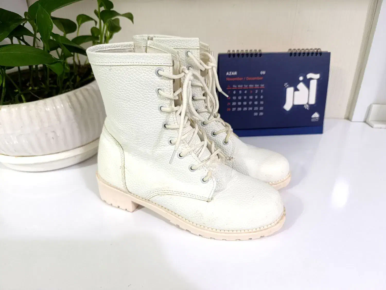 نیم بوت سفید|کیف، کفش، کمربند|برازجان, |دیوار