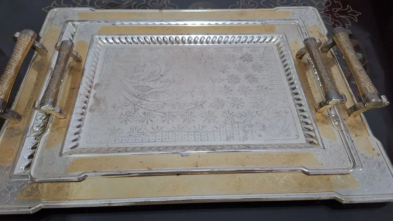 سینی|ظروف سرو و پذیرایی|تهران, خواجه نصیر طوسی|دیوار