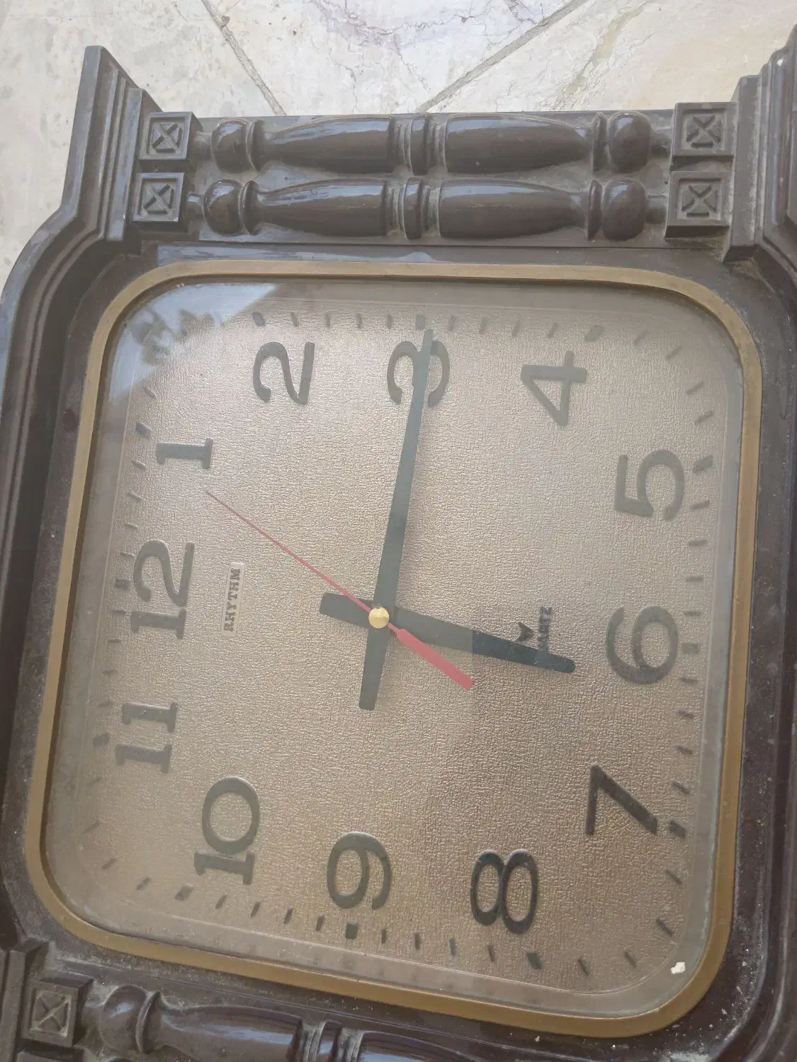 ساعت قدیمی|ساعت|نجف‌آباد, هفده شهریور|دیوار