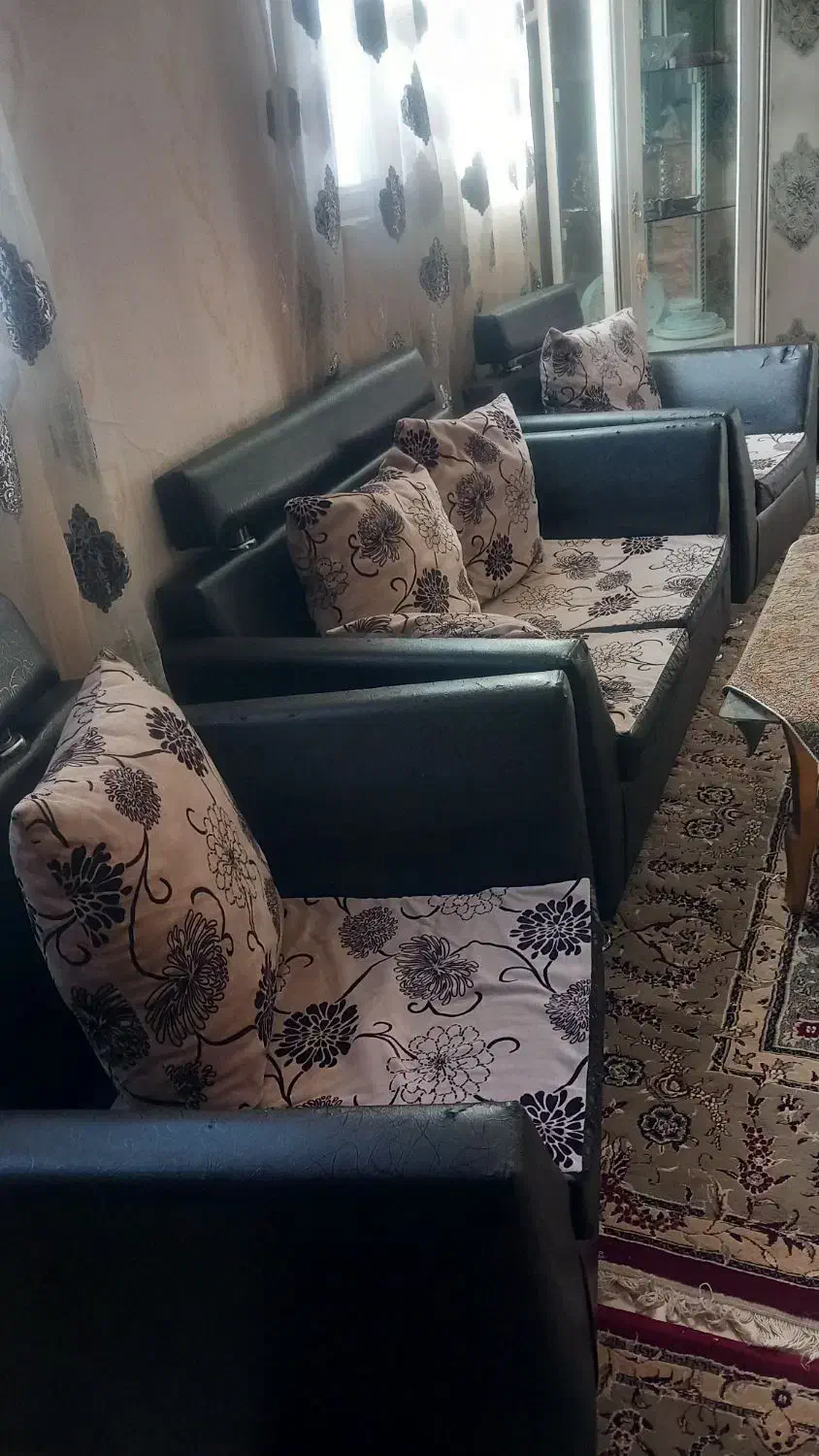 مبل نیم ست|مبلمان خانگی و میز عسلی|خرم‌آباد, |دیوار