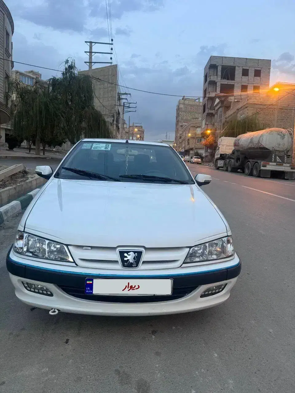 پژو پارس سفید|خودرو سواری و وانت|ارومیه, |دیوار