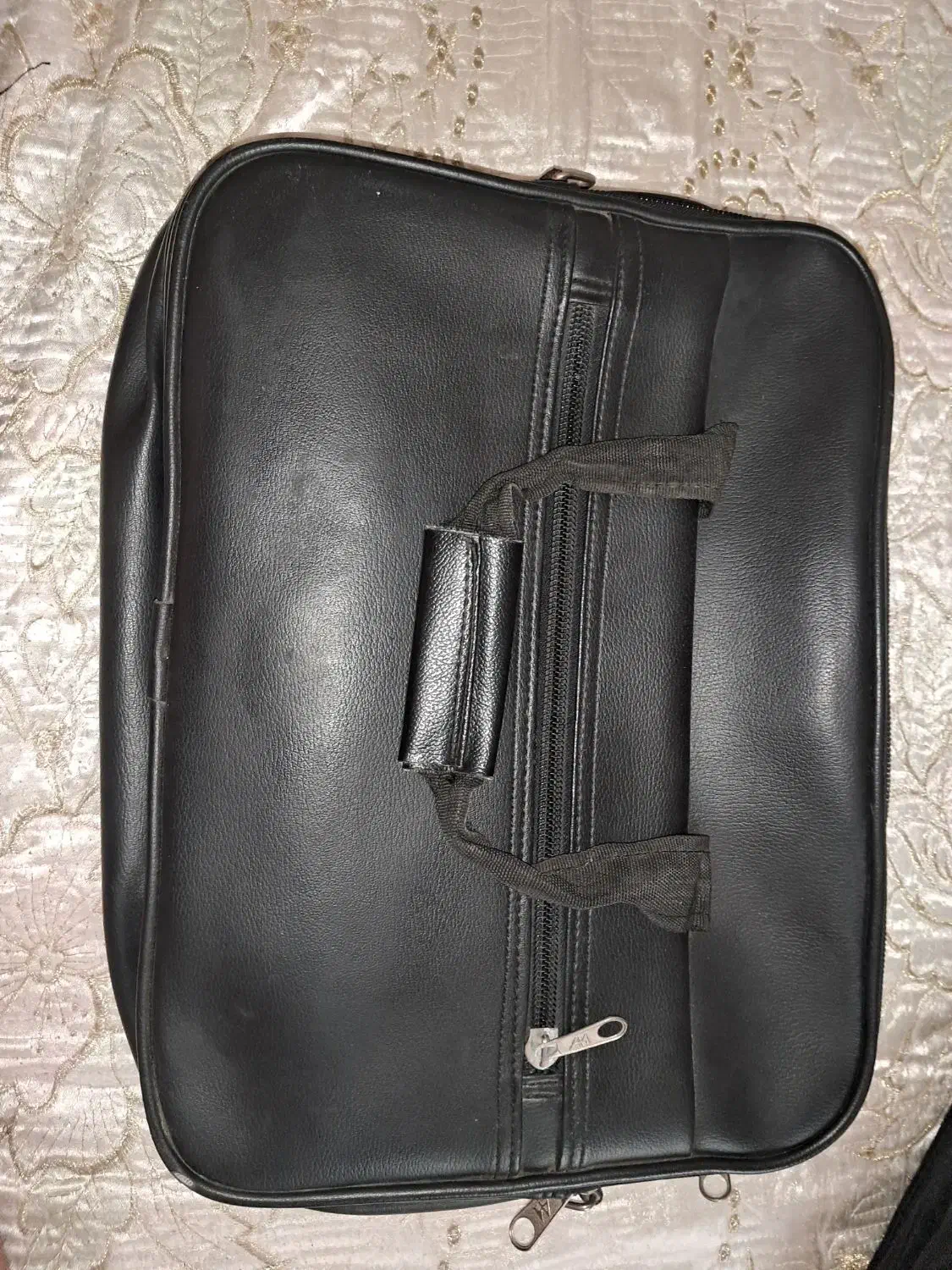 کیف دستی|کیف، کفش، کمربند|پرند, فاز ۵|دیوار