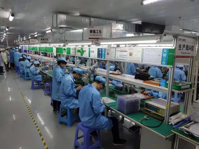 نیروی اقا و خانوم|استخدام صنعتی، فنی، مهندسی|ساوه, |دیوار