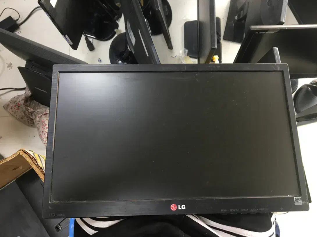 مانیتور|تلویزیون و پروژکتور|پردیس, فاز ۸|دیوار