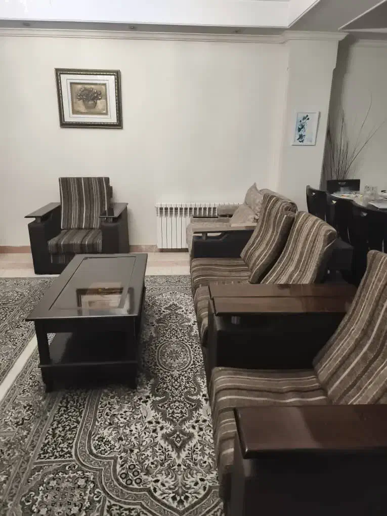 مبل کارکرده، تمیز، فوری فروشی با قیمت استثنایی|مبلمان خانگی و میز عسلی|تهران, ستارخان|دیوار
