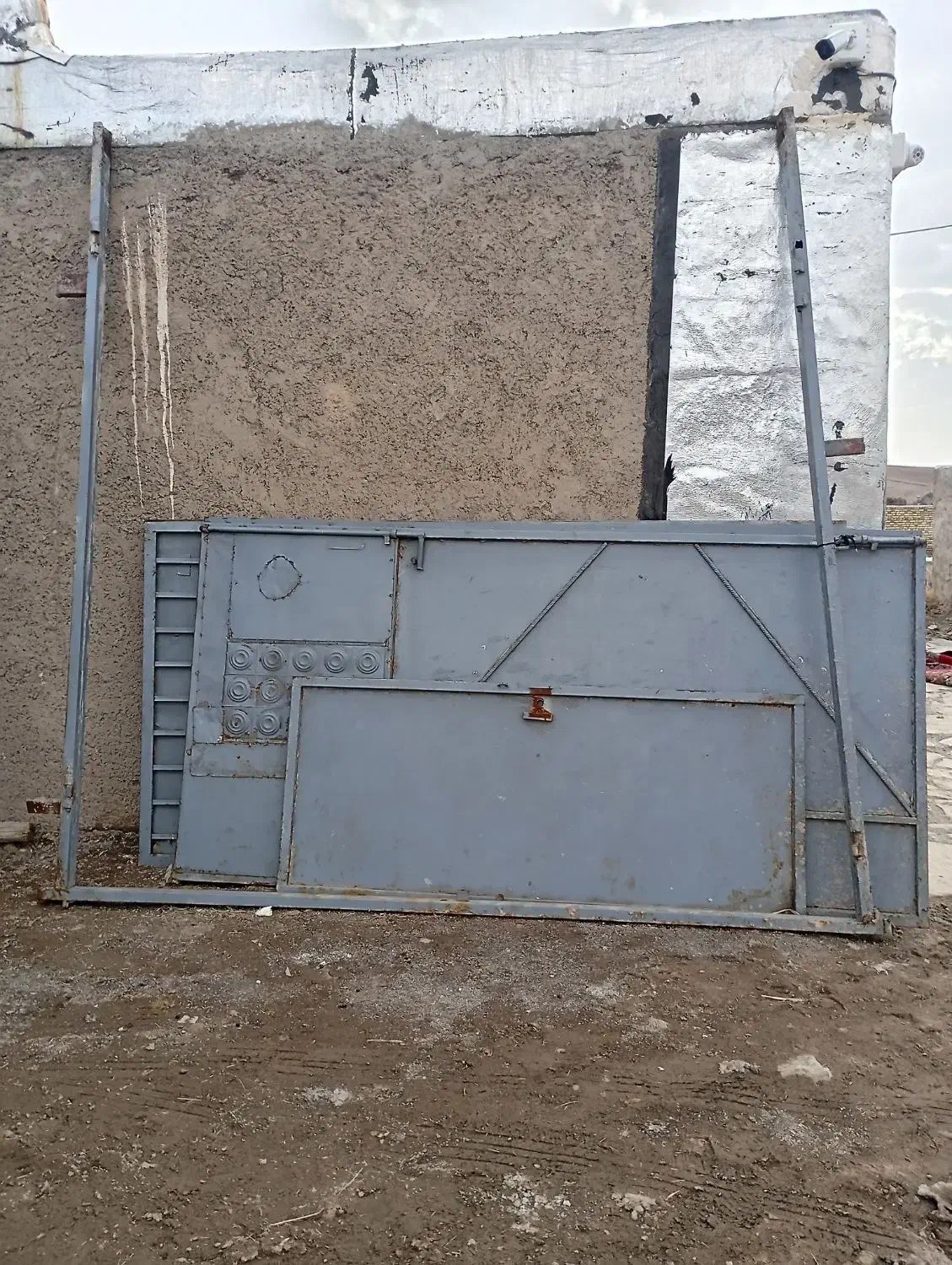 درب آهنی|مصالح و تجهیزات ساختمان|قره پشتلو, |دیوار