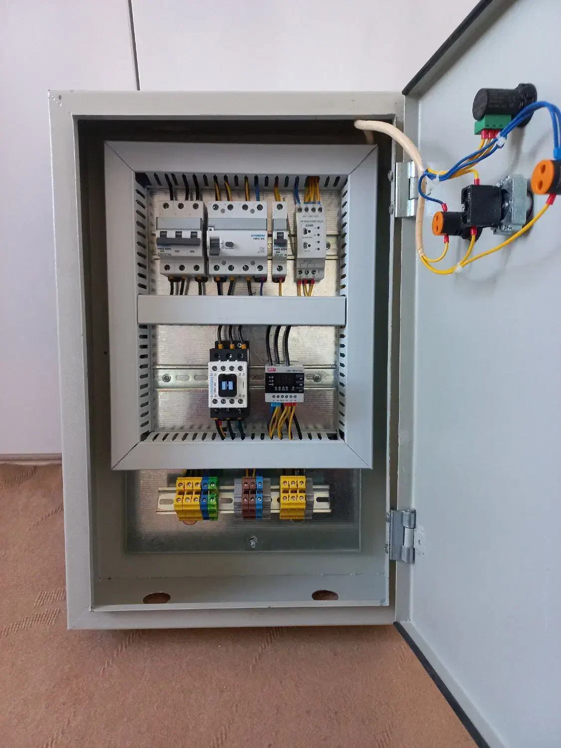 ،برقکار،برقکاری،برق و اتوماسیون صنعتی|خدمات پیشه و مهارت|چمران, |دیوار