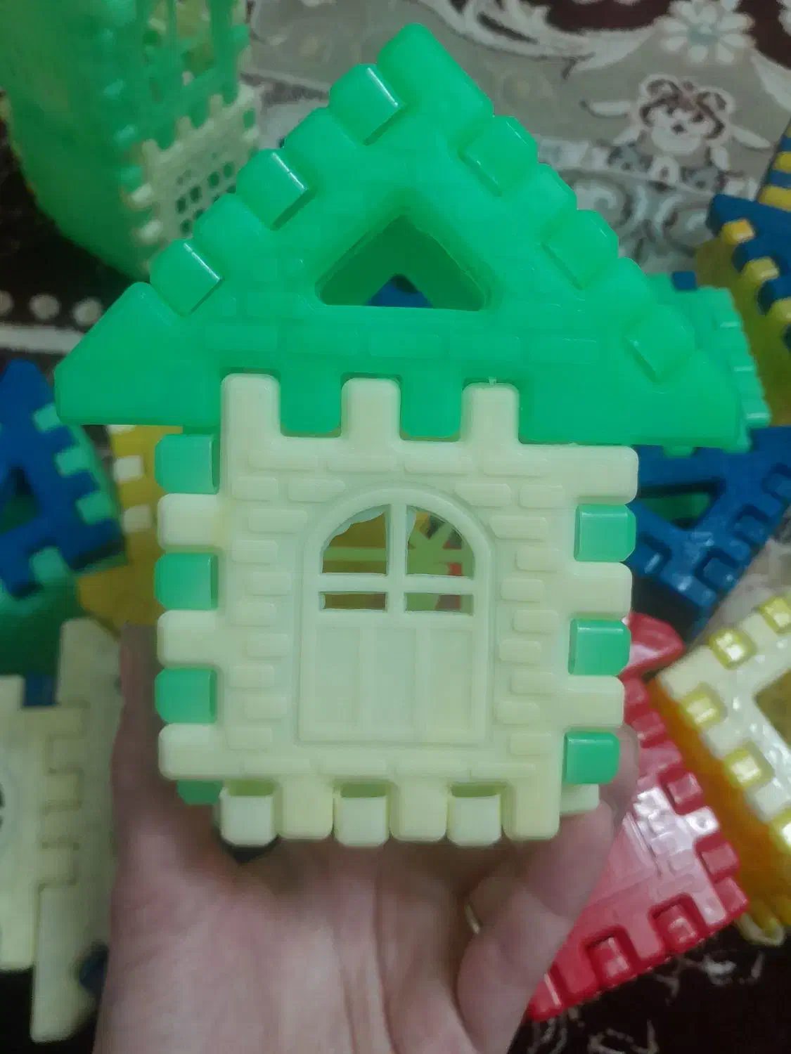 خونه آجری|اسباب‌‌بازی|مشهد, کلاته برفی|دیوار