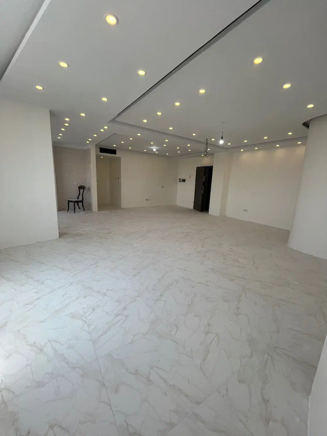 صد متر دو خواب طبقه هفتم نو ساز|فروش آپارتمان|گرمدره, |دیوار