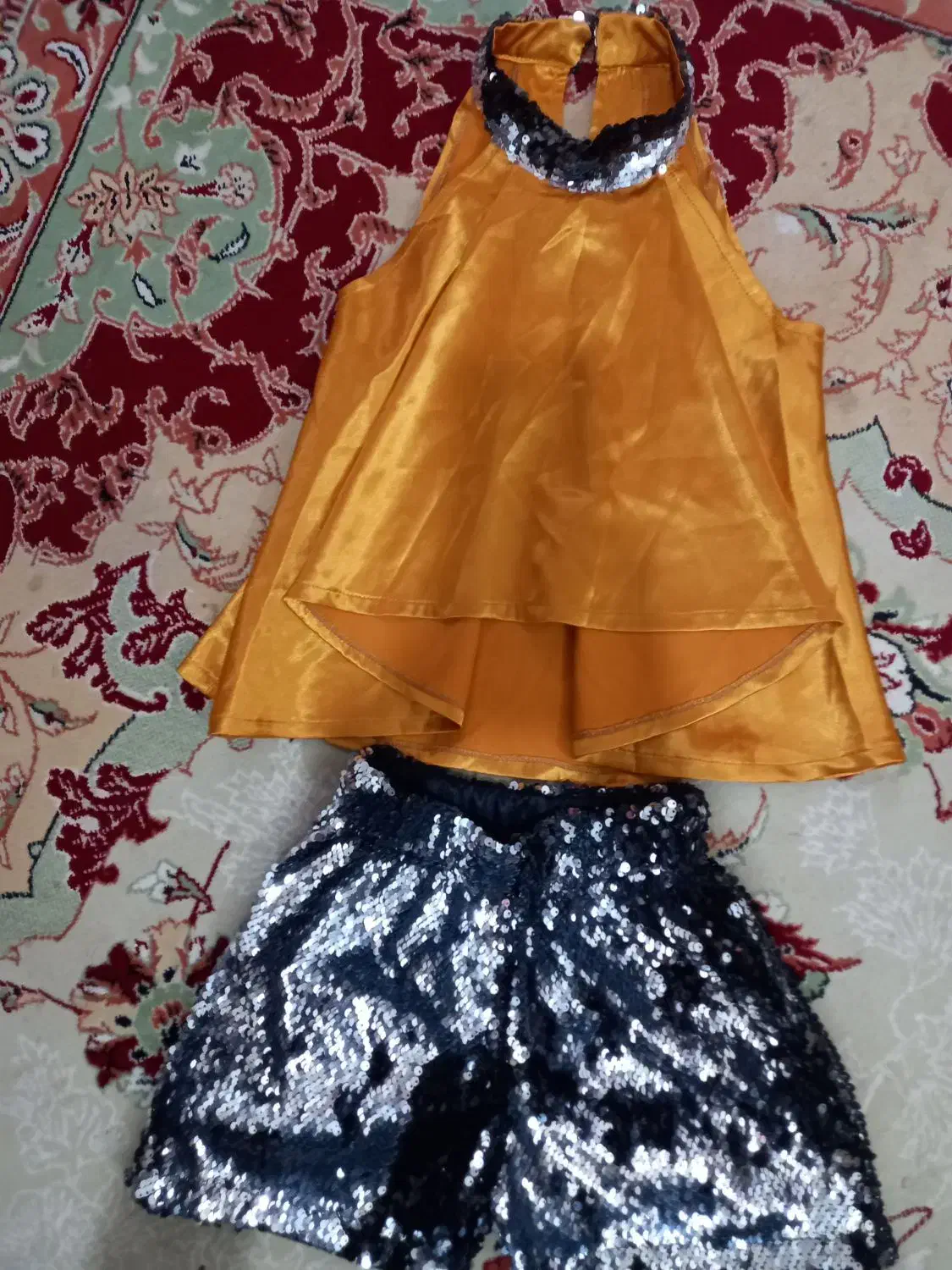 تعدادی لباس بچه گانه درحدنو تمیز|لباس|آبادان, |دیوار