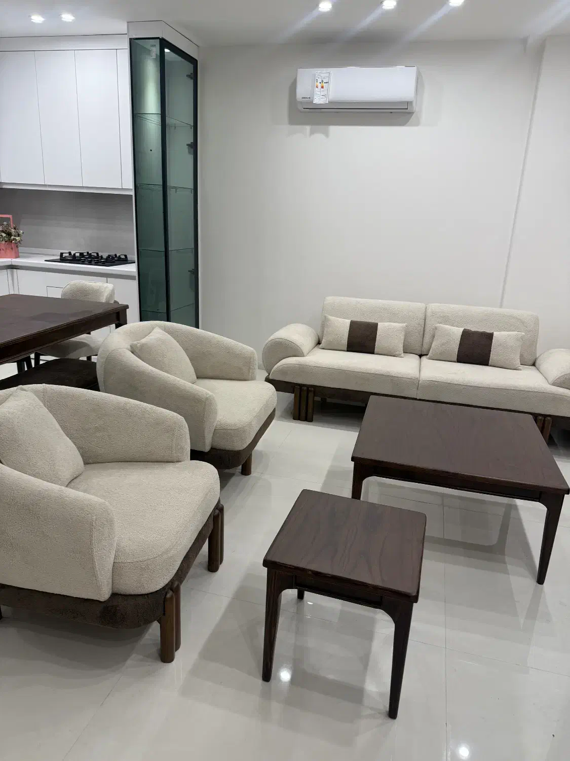 مبل، ناهارخوری، تخت خواب|مبلمان خانگی و میز عسلی|مشهد, زمانه|دیوار