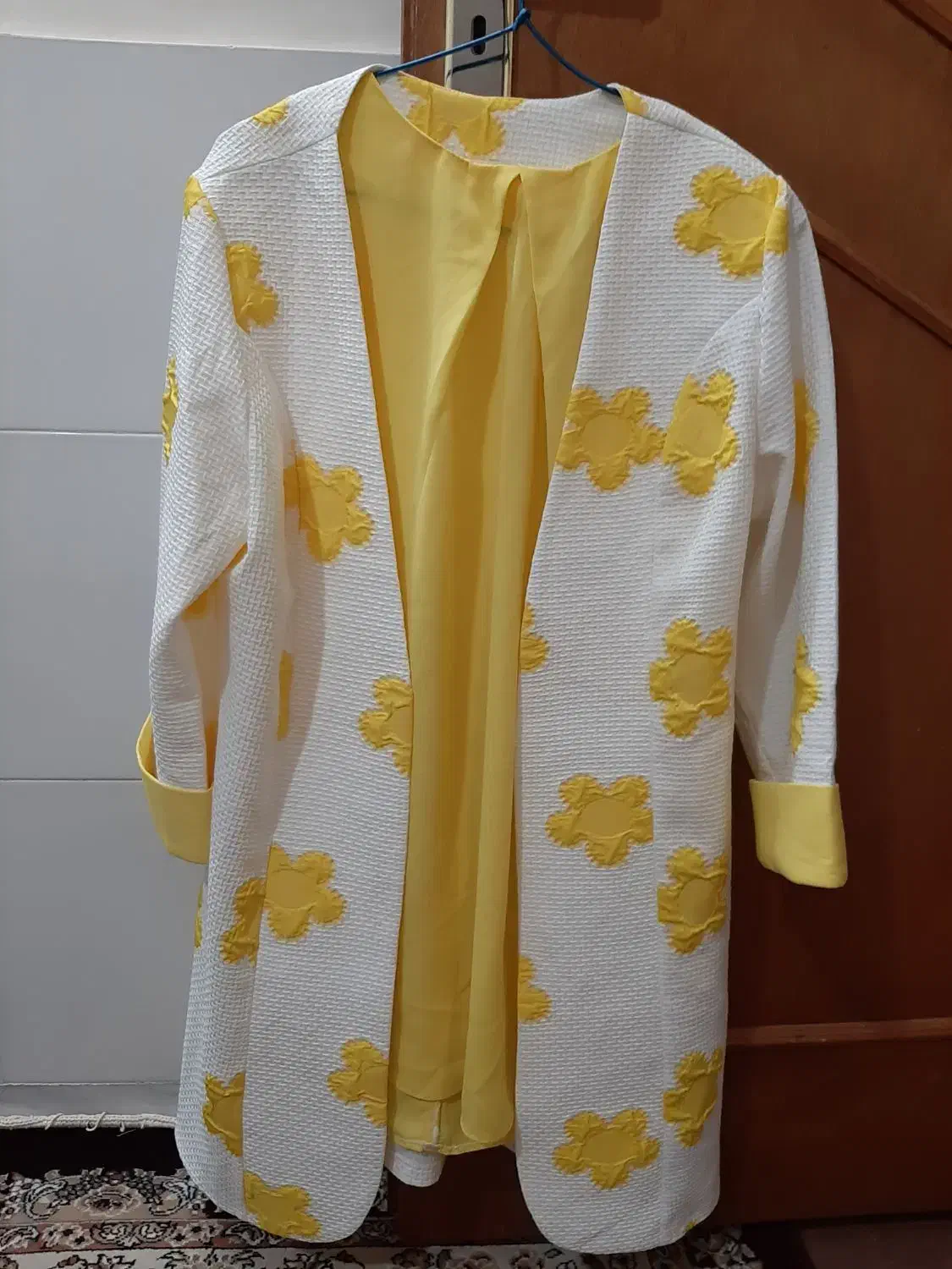 کت مجلسی|لباس|اراک, |دیوار