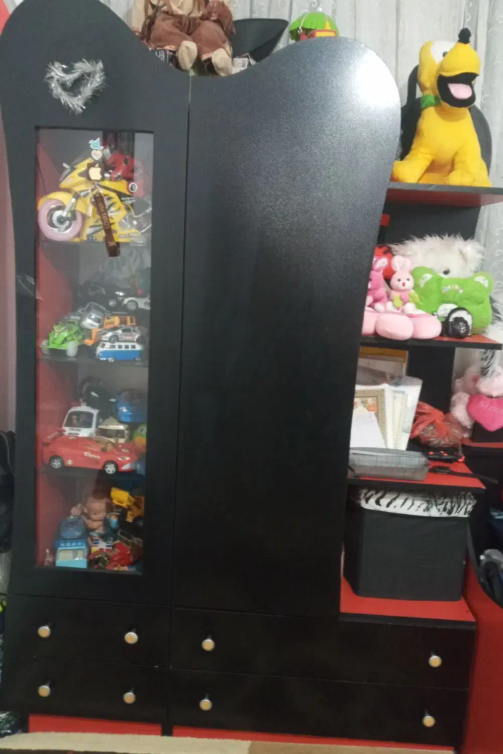 تخت وکمد|تخت و صندلی بچه|اراک, |دیوار