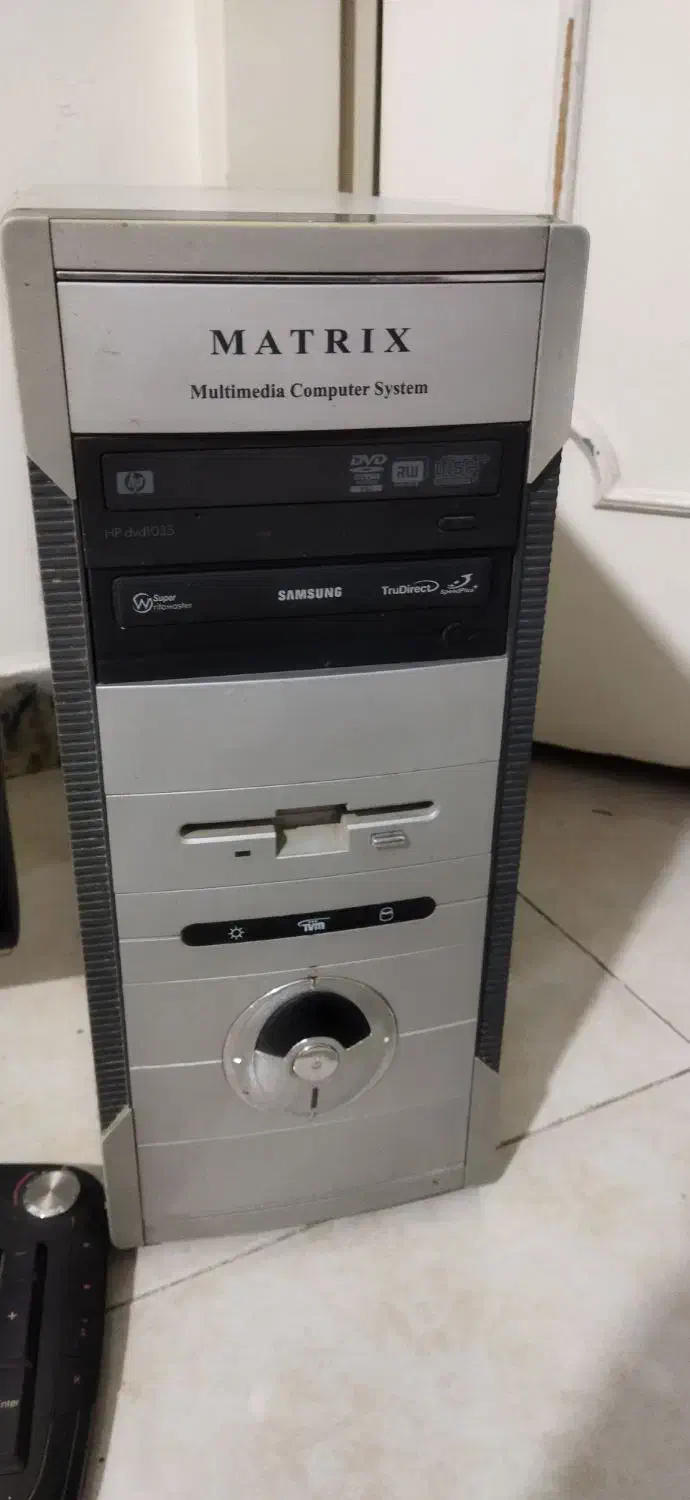 مانیتور وکامپیوتر|رایانه رومیزی|قدس, شهرقدس|دیوار