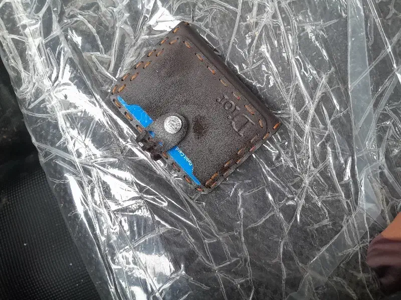 گم شده|اشیا|الشتر, |دیوار