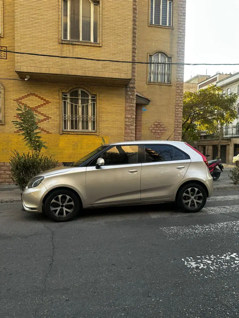 MG 3فنی سالم کم کار|خودرو سواری و وانت|تهران, پاسداران|دیوار