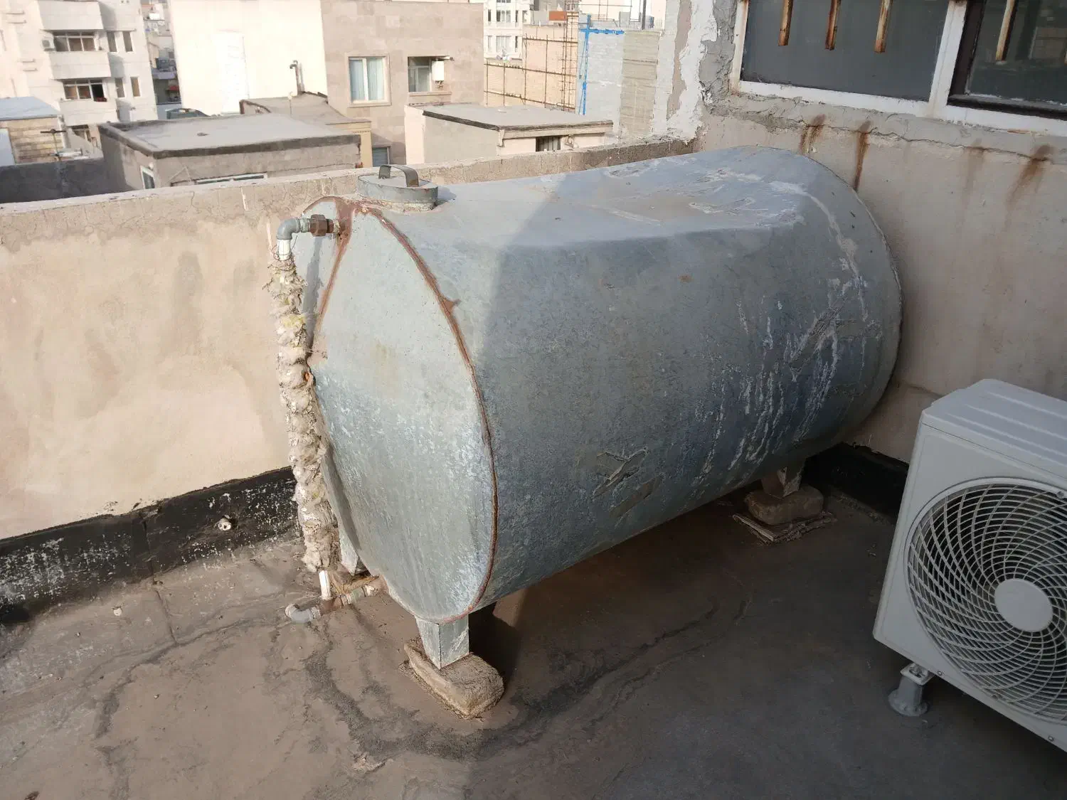 تانکر ۱۰۰۰ لیتری|مصالح و تجهیزات ساختمان|مشهد, هنرور|دیوار