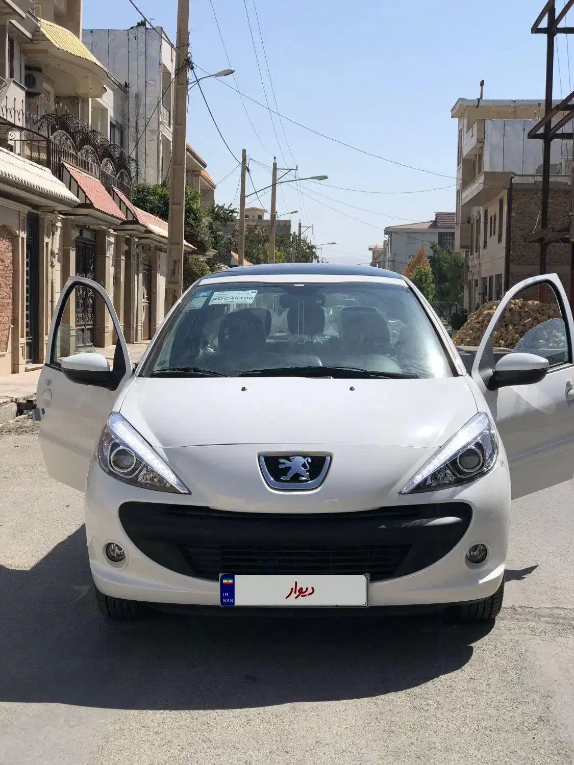 پژو ۲۰۷ مدل ۱۴۰۳ دنده ای سقف شیشه ای|خودرو سواری و وانت|بروجرد, |دیوار