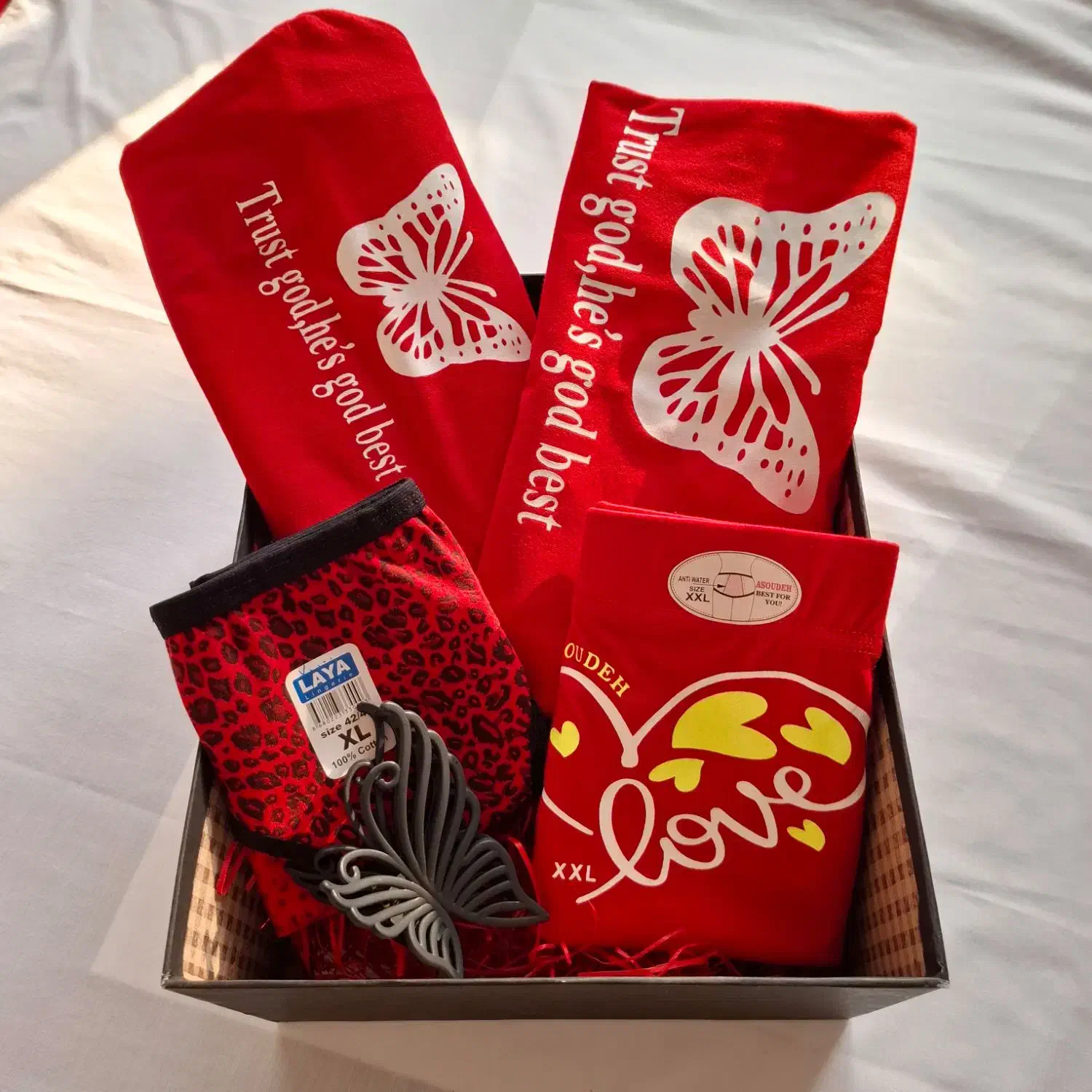 باکس هدیه هدیه روز مادر هدیه روز زن هدیه تولد|لباس|خمینی‌شهر, |دیوار